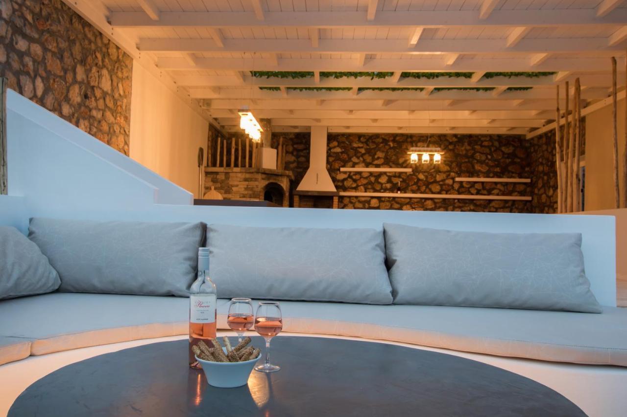 Theros Luxury Villas Damatria Buitenkant foto